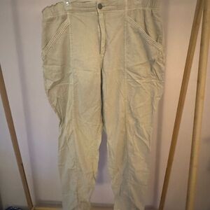 Old Navy Women’s Beige Cargo Pants, Size XL